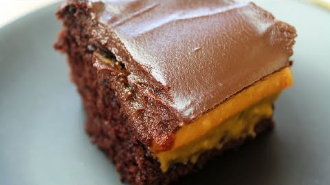 ⁣Chocolate Cake in 5 Minutes! (No Eggs) Easy Quick Recipe!
